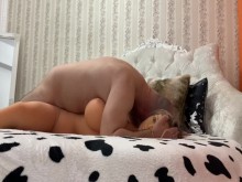 cogida dura y rápida, bofetadas en las tetas y creampie en el coño conmigo, muñeca sexual rubia