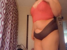 puta mostrando cuerpo