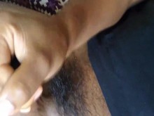 solo en casa estoy viendo porno hasta correrme