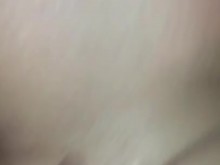 Artículos eléctricos CuM en la mano