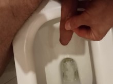 Que hiciste hoy... Me masturbo y te orino toda la noche...