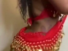 Danza seductora del milf nubio etíope