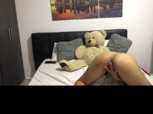 Me masturbo y hago video para mi amante.