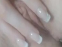 Primer plano de la provocación del coño por parte de la maestra de mi hija