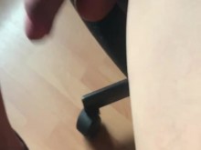 Polla gruesa y gorda jugando - bolas colgantes de semental - erección suave a dura grandes blandos