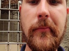 Hacer nudos en tallos de cereza