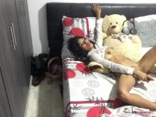 Me consolador en el coño pensando en mi amante en la casa de mi marido