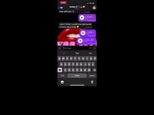 Padrastro engaña a Sexting mientras mi mamá trabaja en el turno de noche