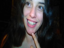 PinkMoonLust Camgirl cachonda de 31 años hace juegos de roles, ella es una adolescente novata con granos de 18 años Onlyfans